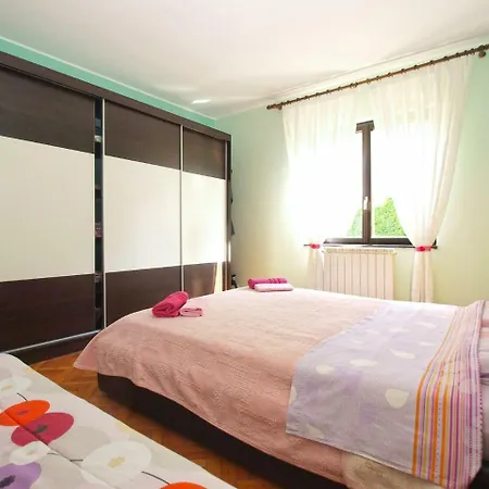 Apartamento Nadia 1844 *