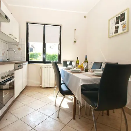 Apartman Nadia 1844