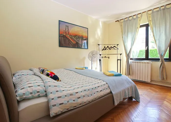 Nadia 1844 Lejlighed