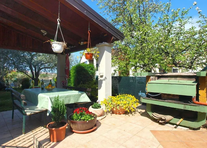 Nadia 1844 Lejlighed